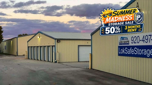 Lok Safe Storage - Elizabeth St storage facility exterior view